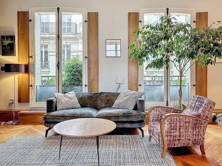 Apartment Anvers Paris France